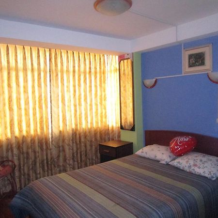 Hostal Arcangel Абанкай Экстерьер фото